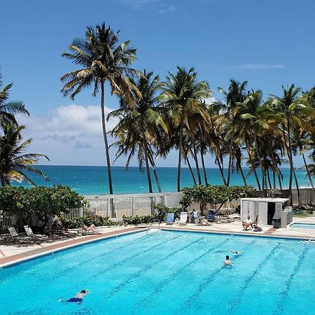 Kasa Las Palmas Ocean View Beachfront Condo Pool San Juan Kültér fotó